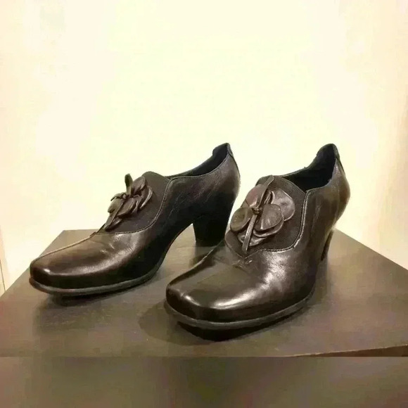 ARNOLD CHURGIN leather ankle booties. Size 39 (8.5-9) - Picture 2 of 10